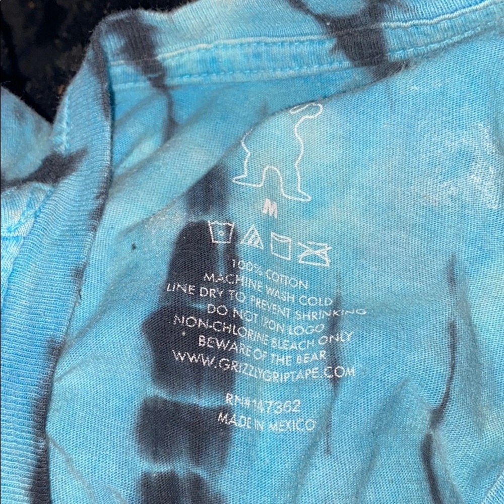 Shirt - Picture 2 of 3